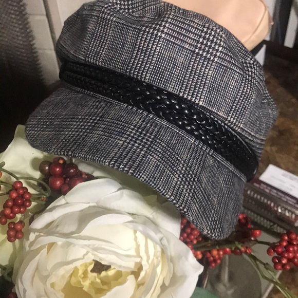 Woman cap💥🔥 - Picture 3 of 3